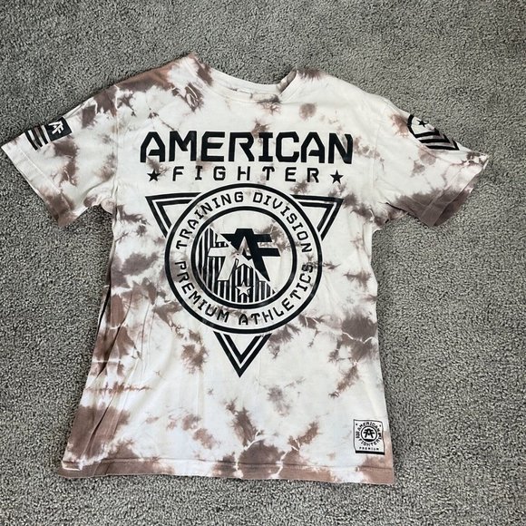 Af Other - American Fighter Men’s Graphic T-Shirt Size Medium Training Spell out Logo